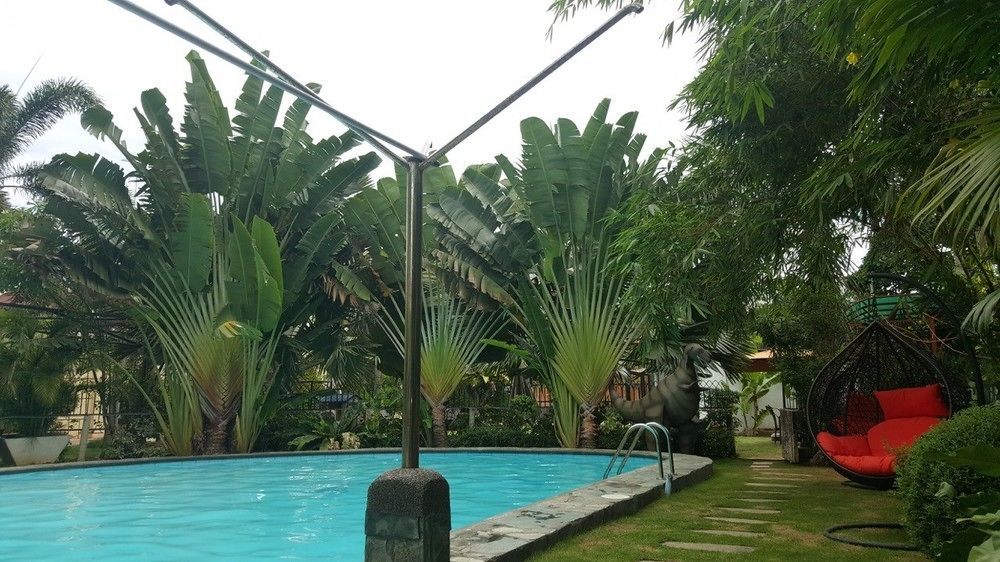 Mactan Breeze - Airport Bed And Breakfast Lapu-Lapu City Exterior photo